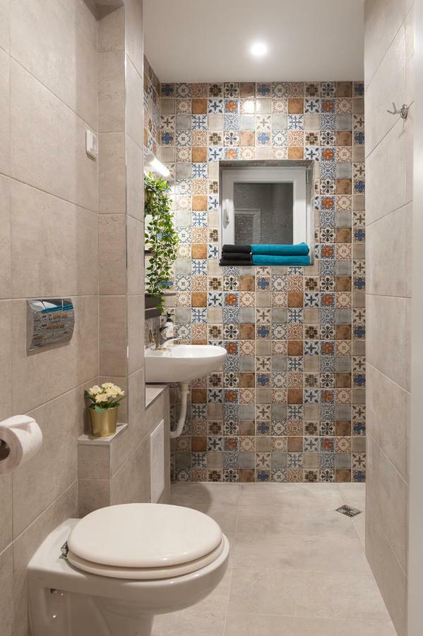 Vitosha Blvd - 2br Lux *