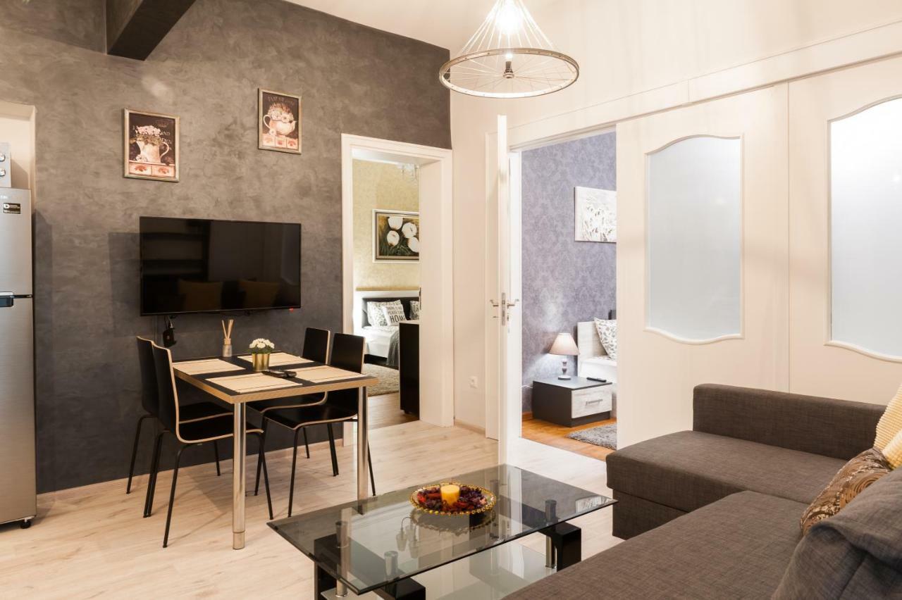 Vitosha Blvd - 2br Lux